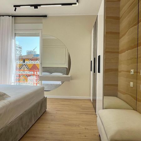 Gem In The Heart Of Tirana Apartment Bagian luar foto