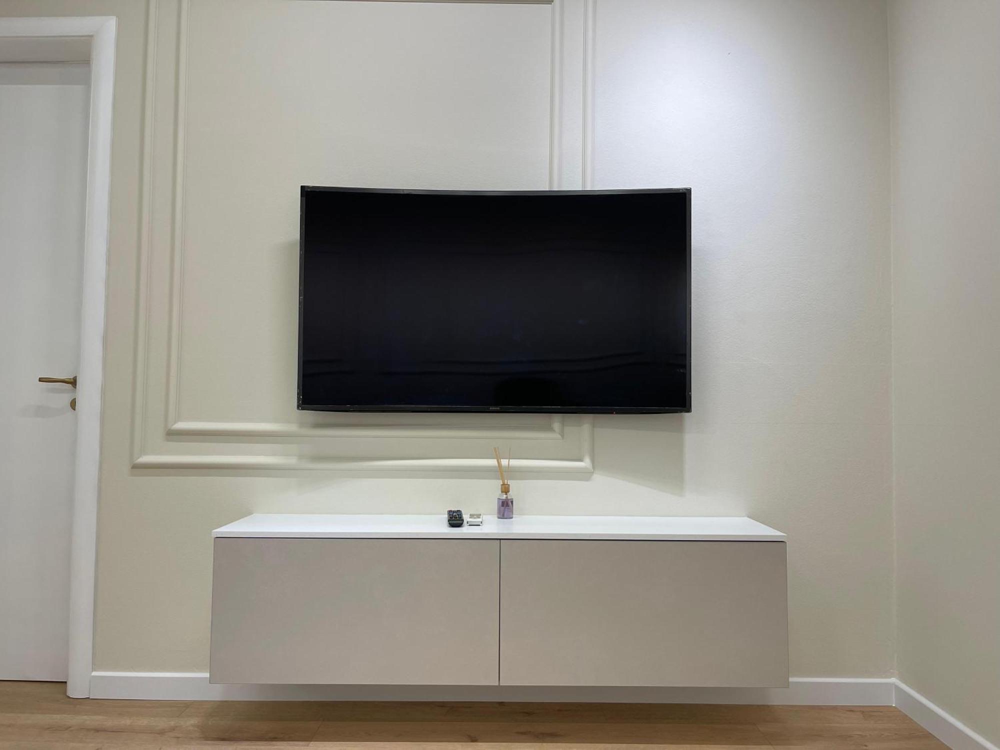 Gem In The Heart Of Tirana Apartment Bagian luar foto