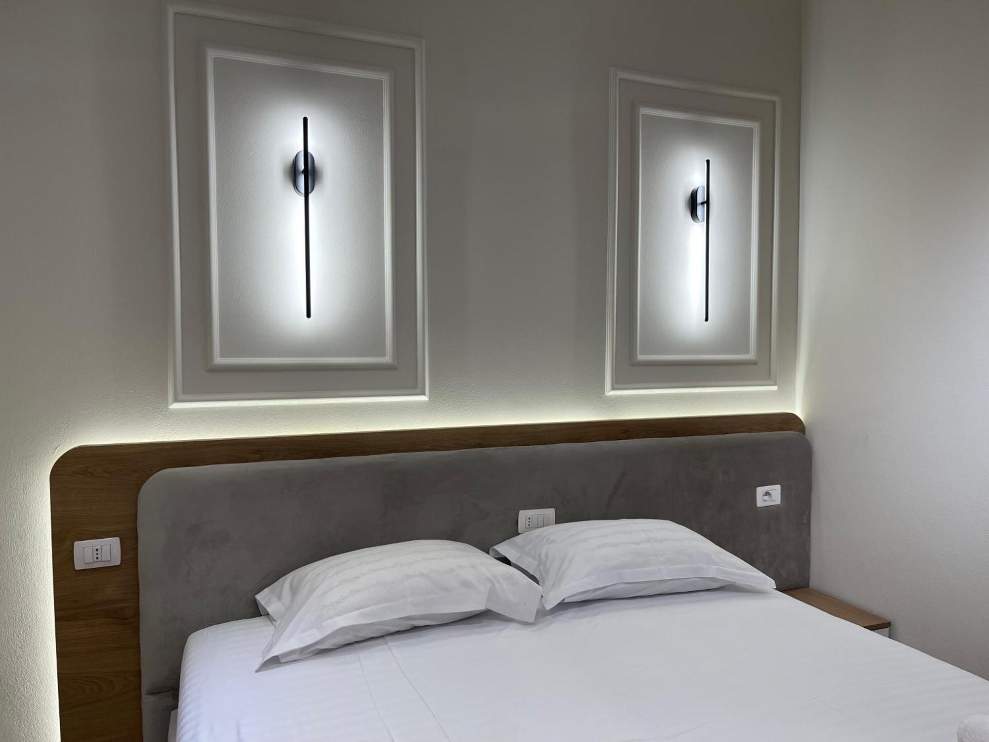 Gem In The Heart Of Tirana Apartment Bagian luar foto