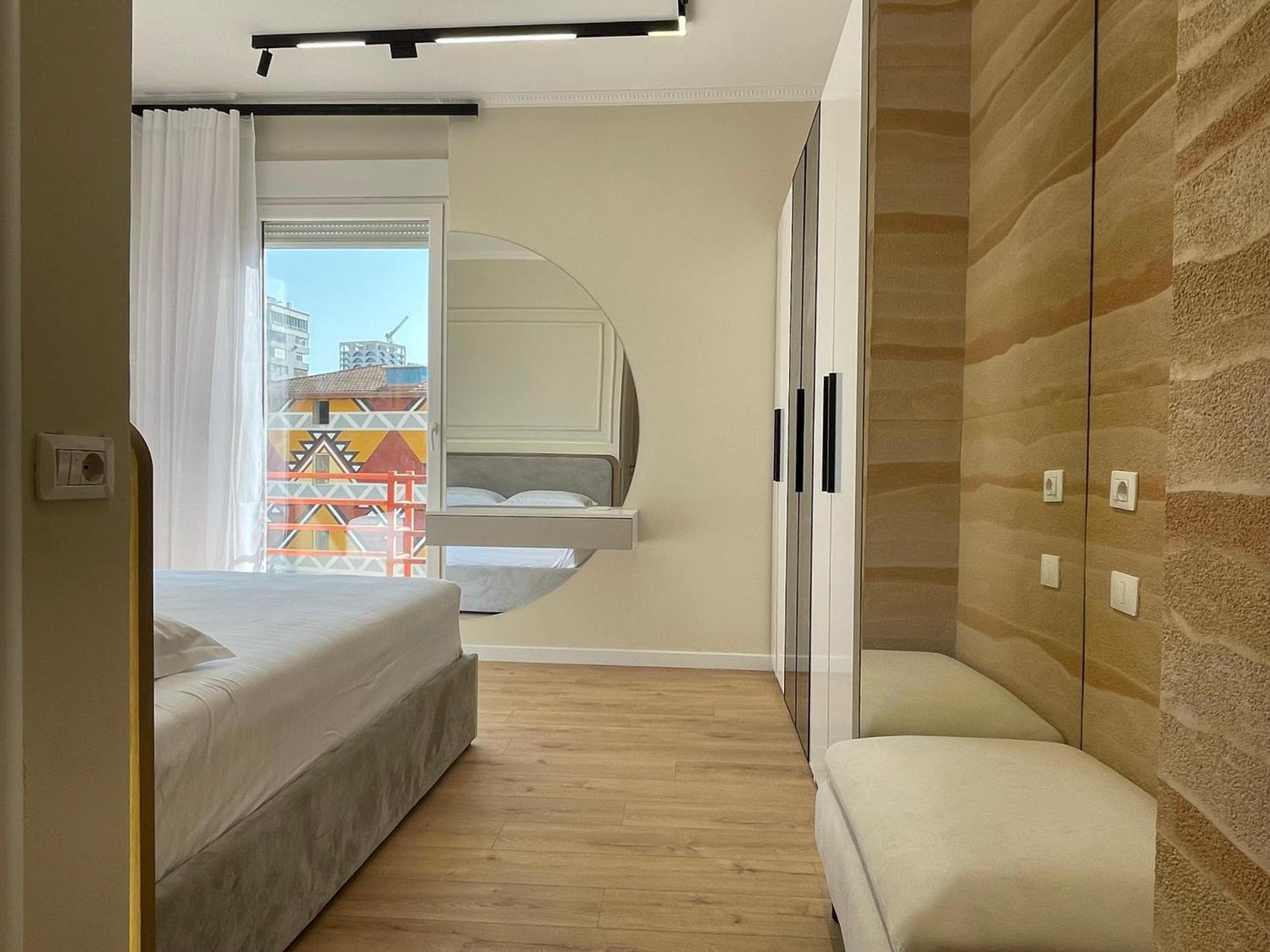 Gem In The Heart Of Tirana Apartment Bagian luar foto